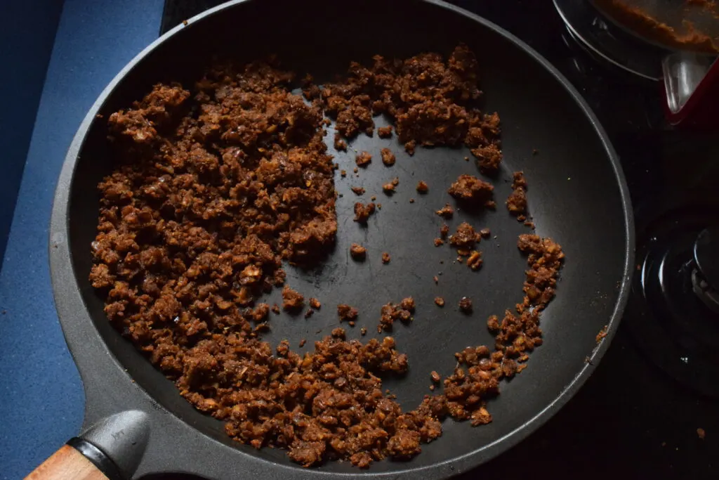 Meatless taco salad - "Lentil Meat"