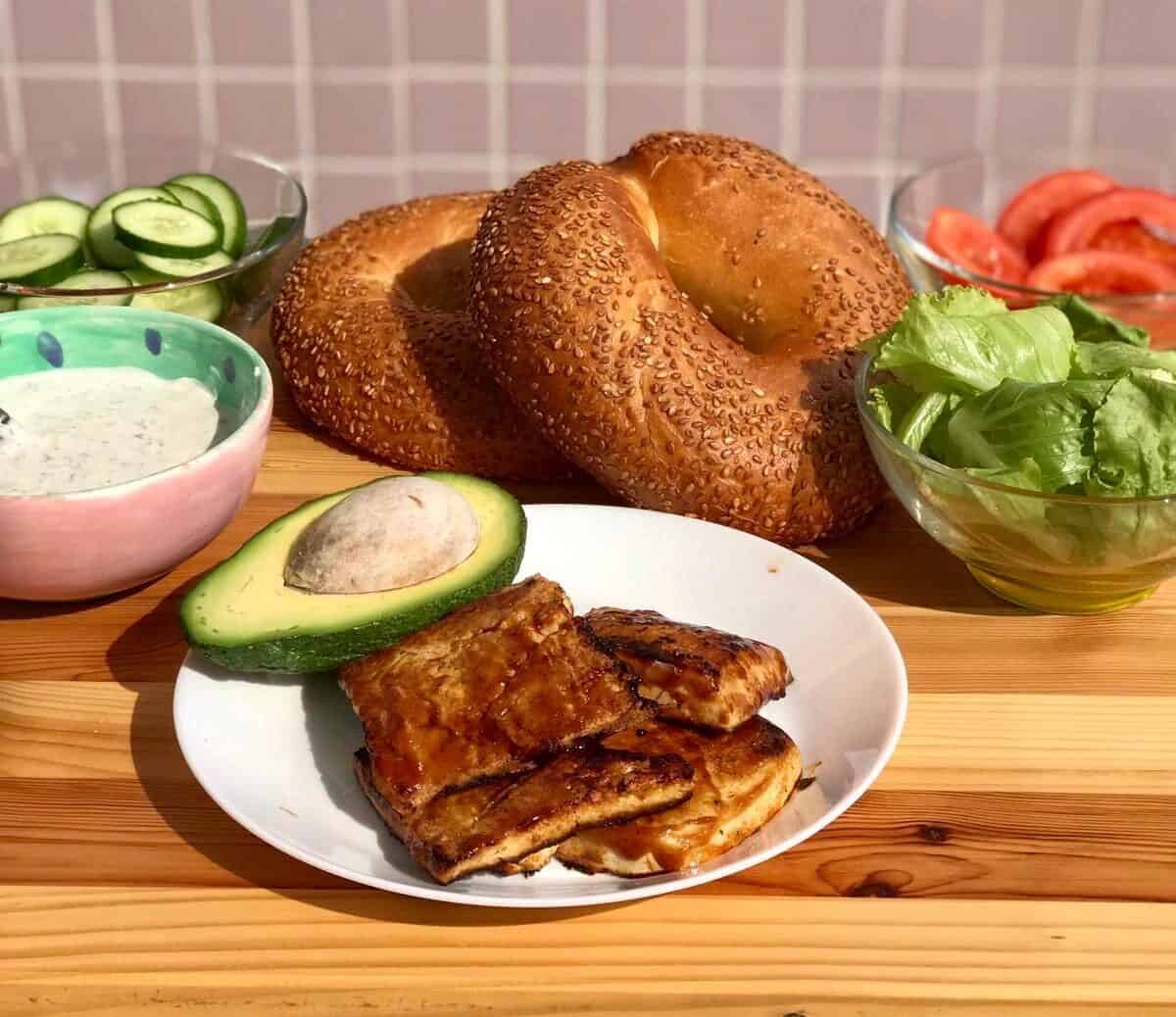 The Ultimate Vegan Bagel Topping (Vegan Bagel Sandwich)