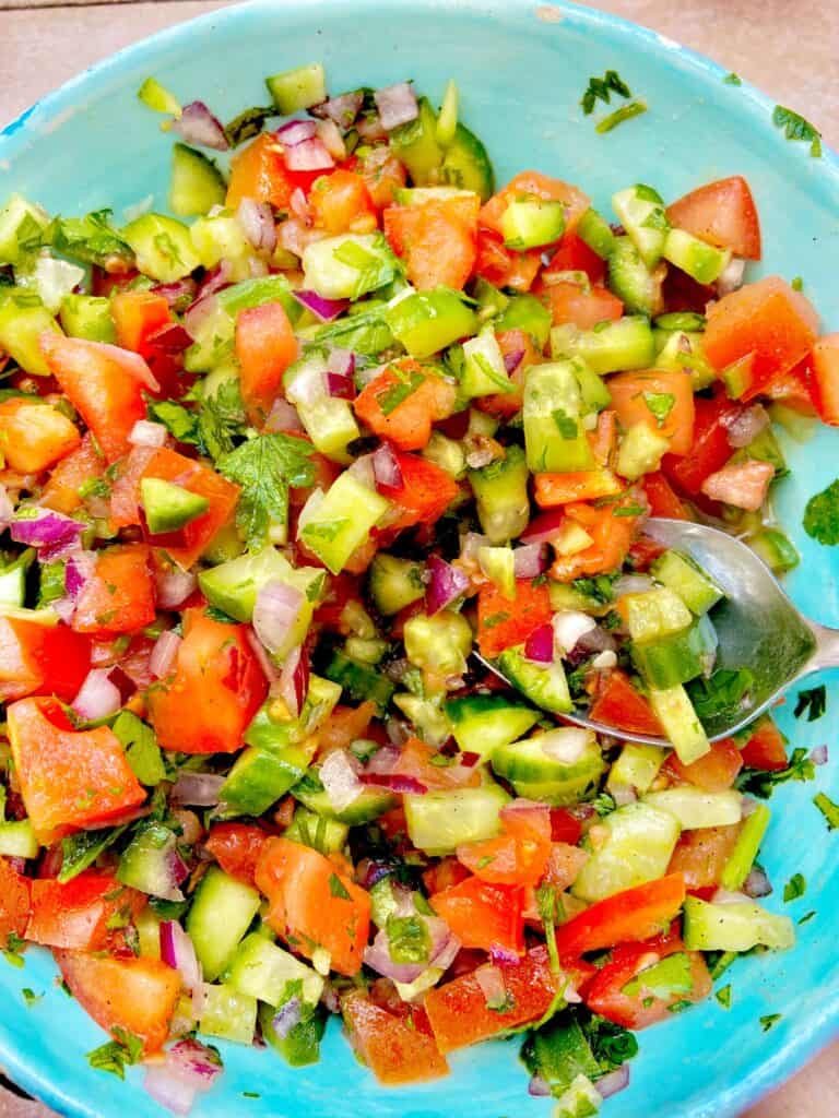 Easy Israeli Salad Recipe (Jerusalem Salad) - Yum Vegan Blog