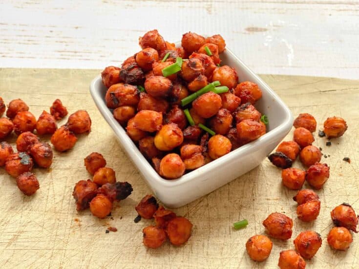 vegan bacon flavoured roasted chickpeas