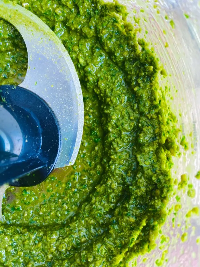 how to make vegan pesto