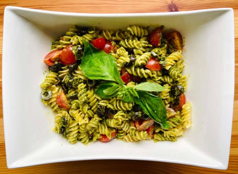 vegan pesto pasta salad