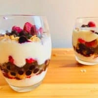 vegan yogurt parfait