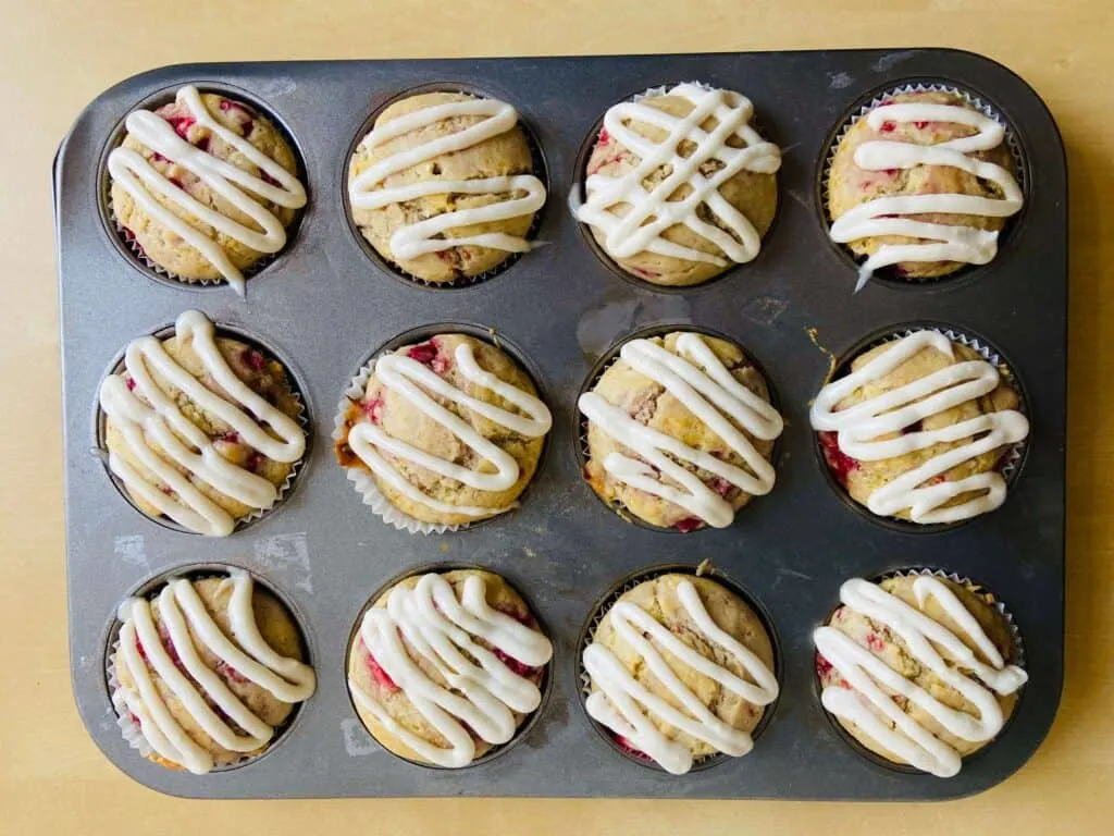 vegan berry muffins