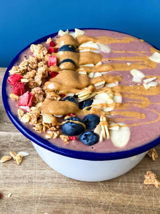 Peanut Butter Acai Bowl