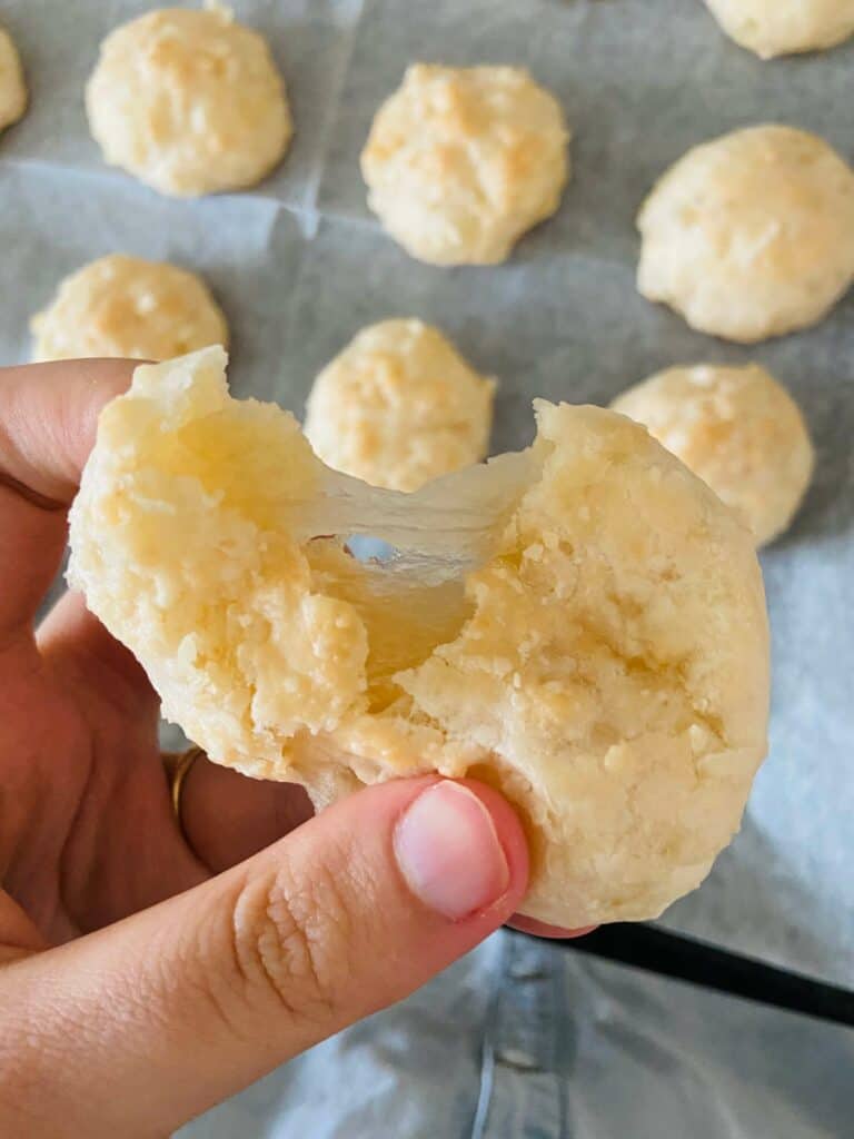 pao de queijo