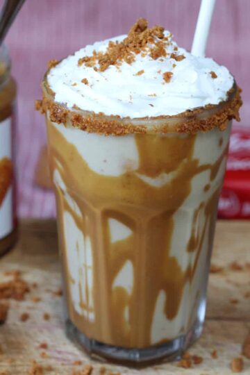 vegan lotus biscoff milkshake