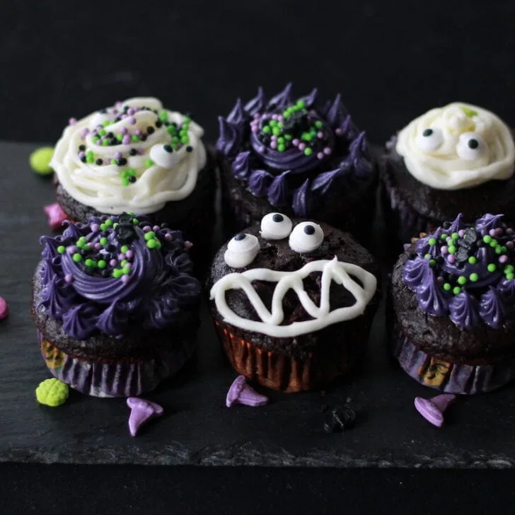 Spectacular Spooky Vegan Halloween Cupcakes (makes 12)