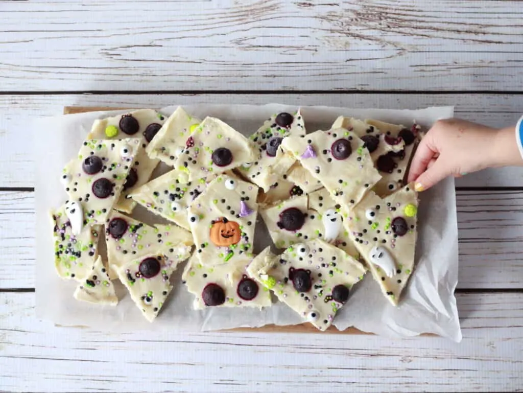 vegan frozen yogurt bark