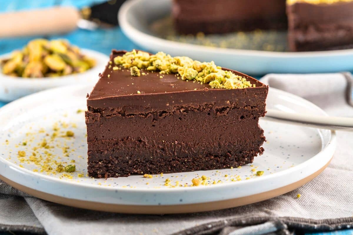 Image for No-Bake Vegan Date & Chocolate Cake